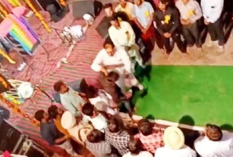 Youth apologized to the MLA In Pathankot of Punjab
