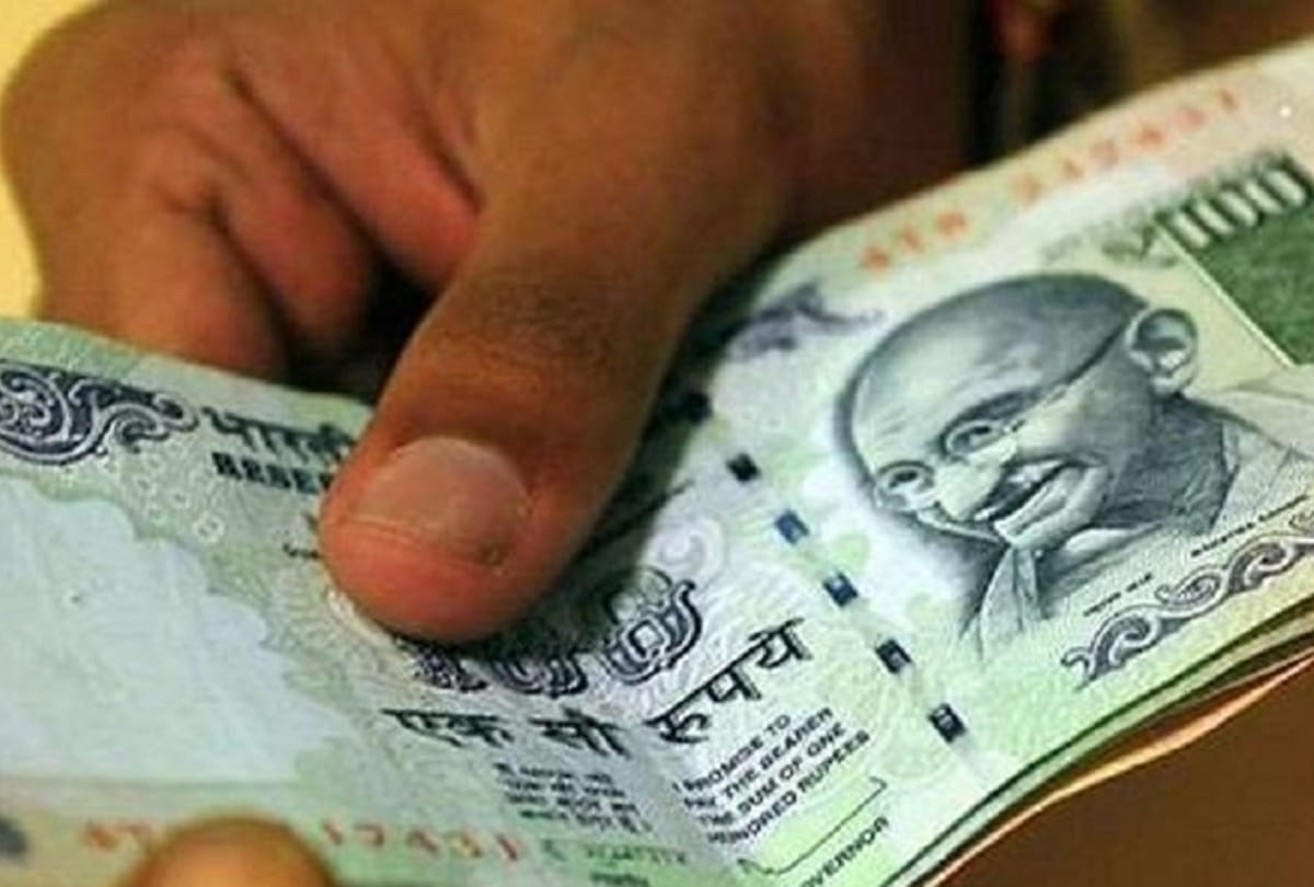 Fed up with corruption, Pradhan resigned: Said officers-workers do not work without bribe