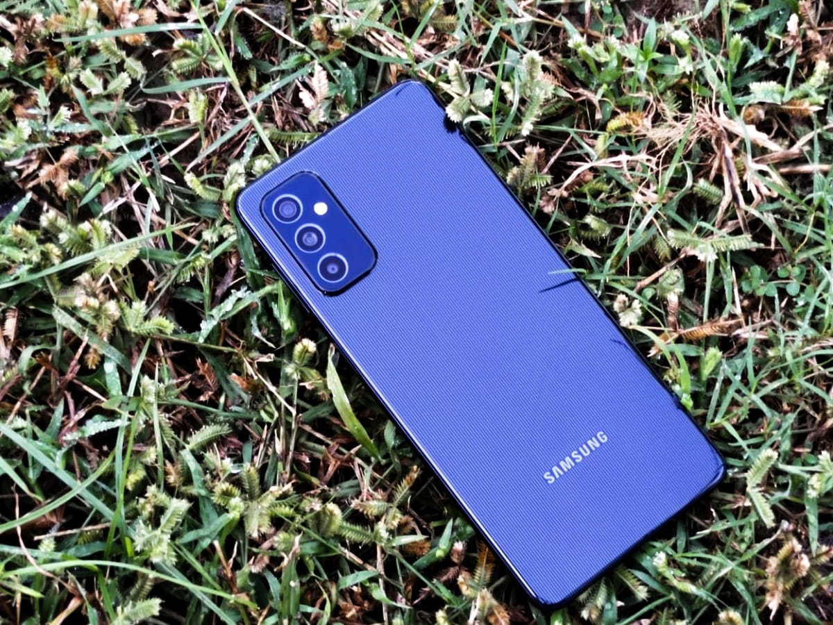 Samsung Galaxy M52 5G Price in India cut by Rs 9000
