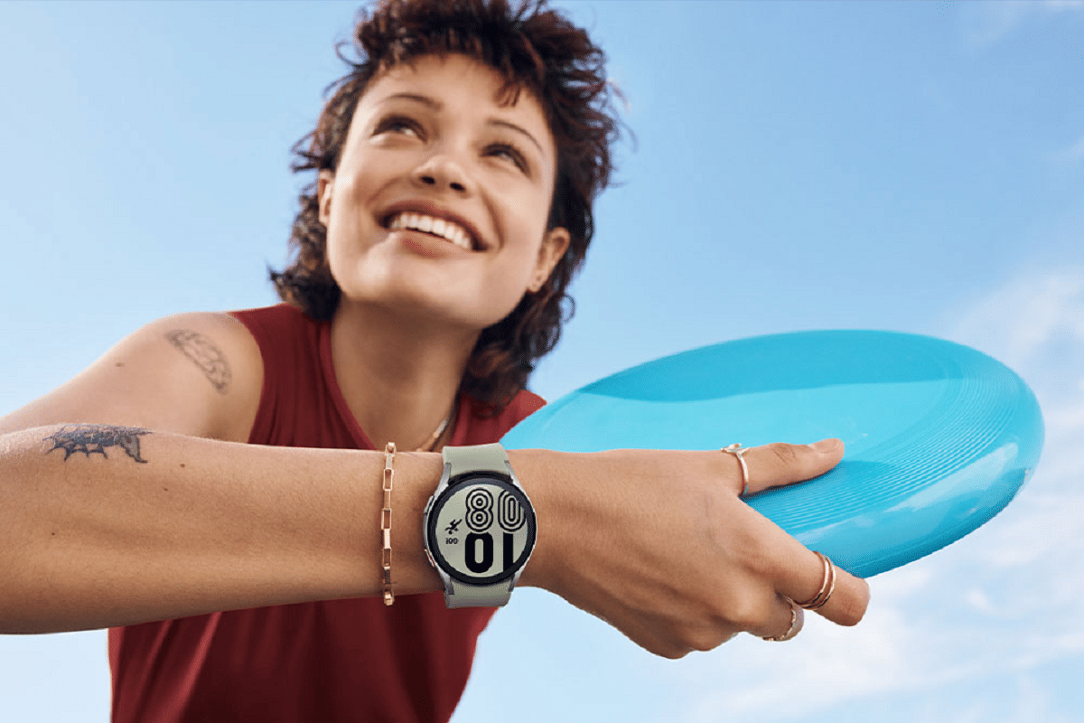 Samsung Galaxy Watch 4 and Galaxy Watch 4 Classic Update Brings Fall Detection Gesture Control and much more
