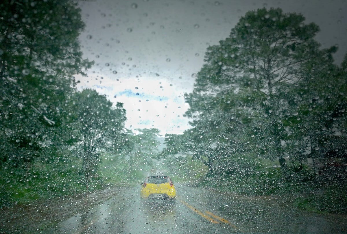 Bad weather on the mountains... forecast of rain in Delhi today