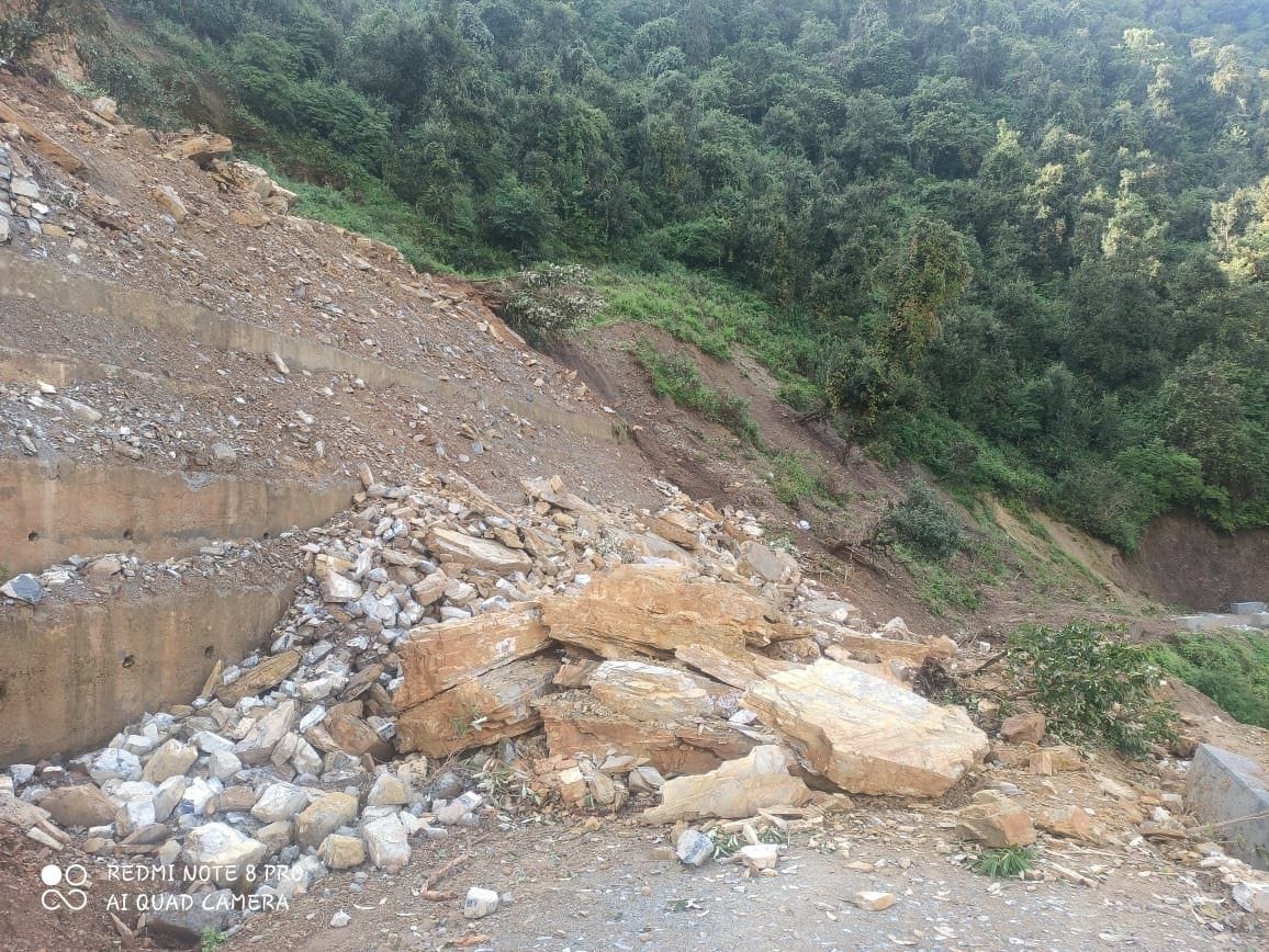 Road Closed in Pithauragarh