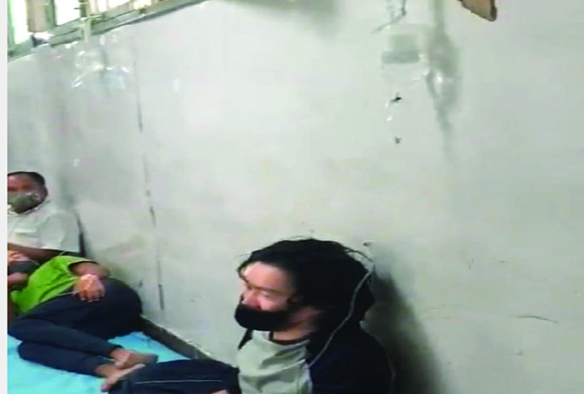 After the corona epidemic hospitals in Delhi are now burdened with seasonal diseases