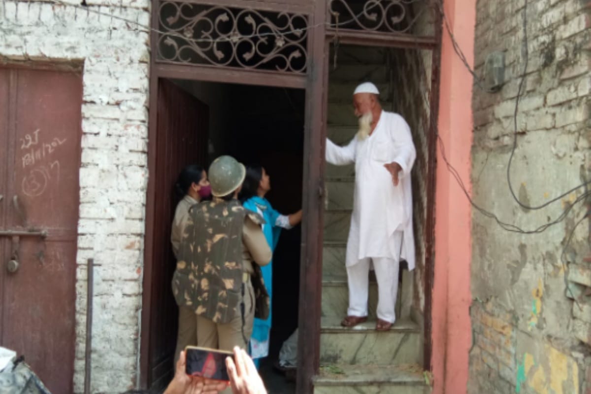 UP Crime News: The police have attached goods worth 25 lakh of scrap Adil in Meerut