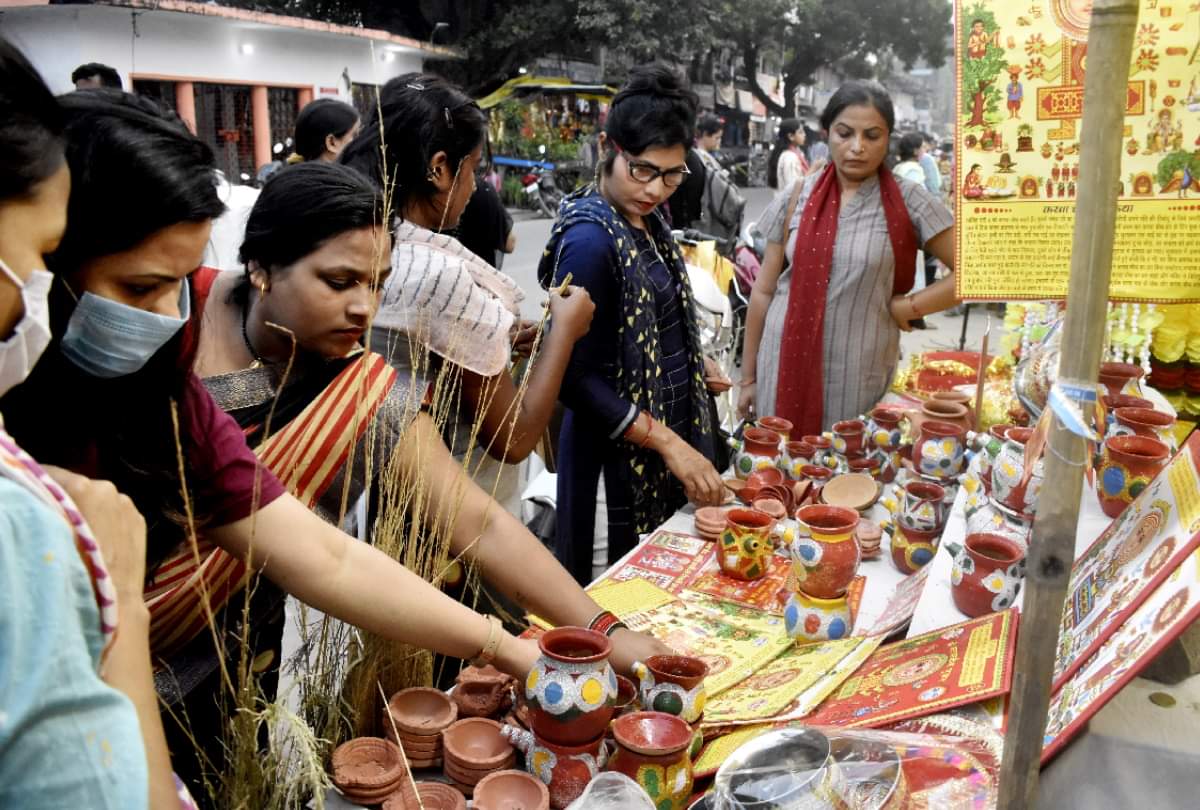 karwa chauth 2021 in india celibration at Gorakhpur