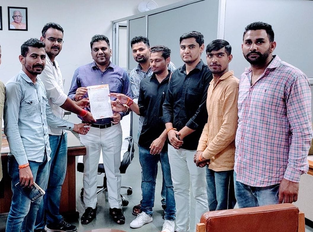Akhil Bharatiya Vidyarthi Parishad submitted a memorandum to the total secretary