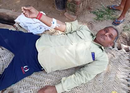 House to house fever in village Okhra and Gangni, treatment on private