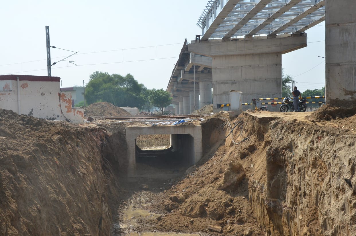 Now the railway gate will not become an obstacle, the city's first RUB is being built with two crores