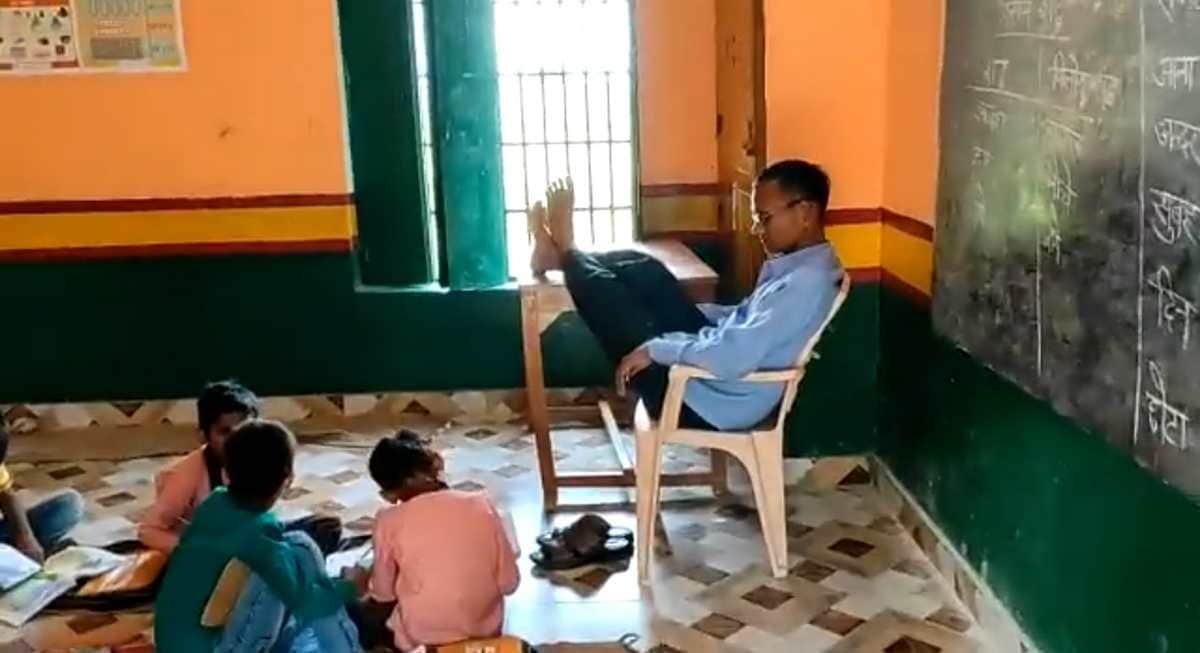 Teachers Day 2022: 5 important things, which students learn from a teacher