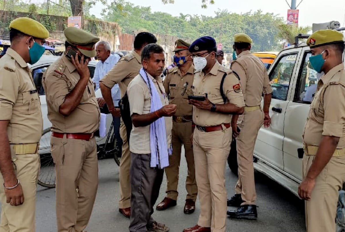 Rs 1.50 lakh taken out of businessman bag by telling police