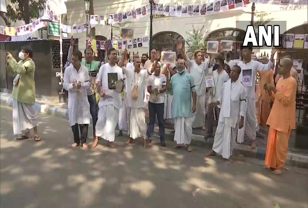 India Bangladesh Hindu News: ISKCON called a worldwide protest against Bangladesh ISKCON temple vandalised incident 