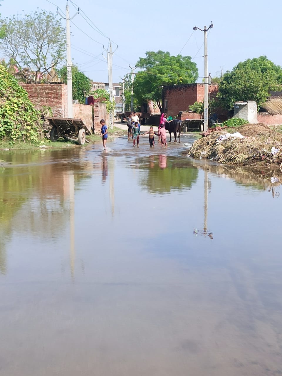 Ganga water entered the villages of Khadar area