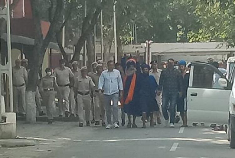 Remand of accused Nihangs extended by 2 days in Kundli border murder case of Sonipat