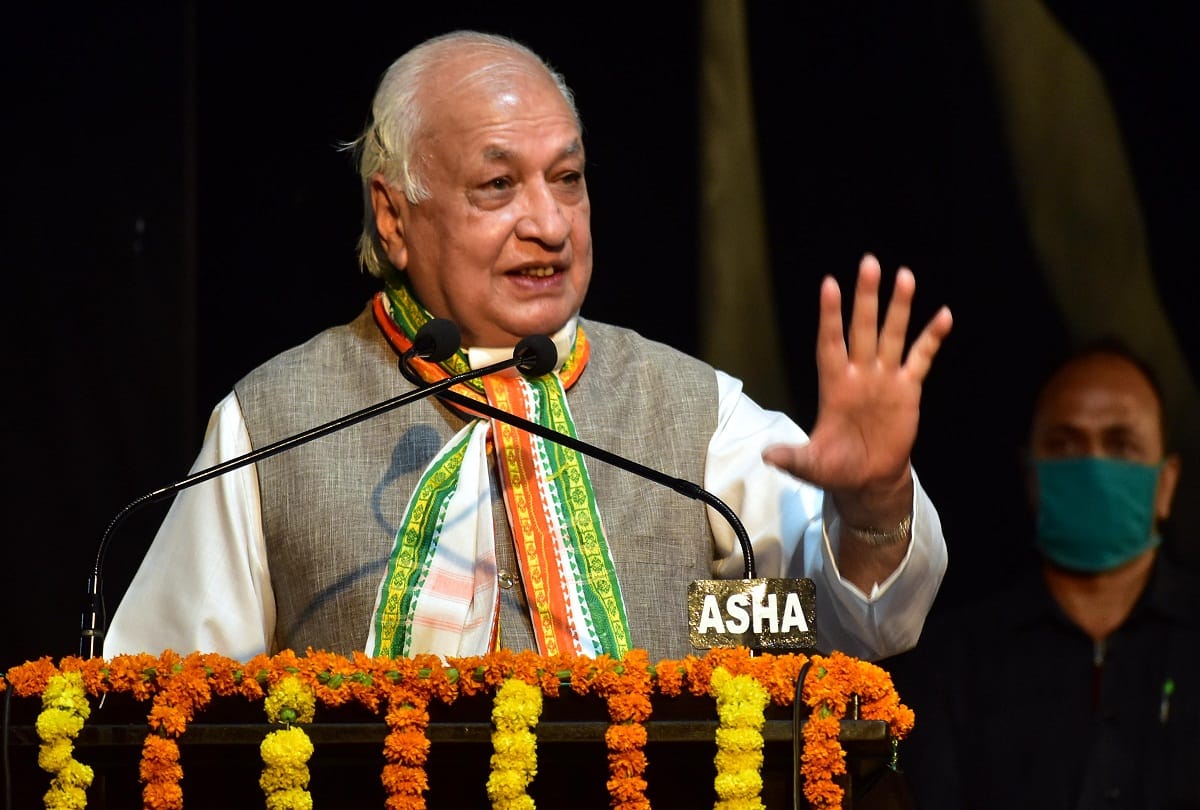 Kerala Governor Arif Mohammed Khan Facebook Page Hacked reported and restoration news in hindi