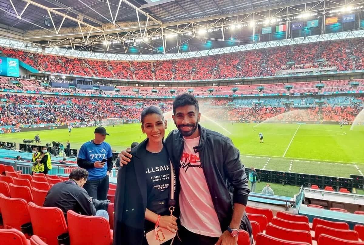 India and Pakistan players wives will reach stadium to cheer their team see photos