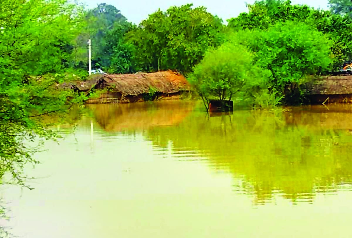 floods in districts of awadh in Uttar Pradesh.