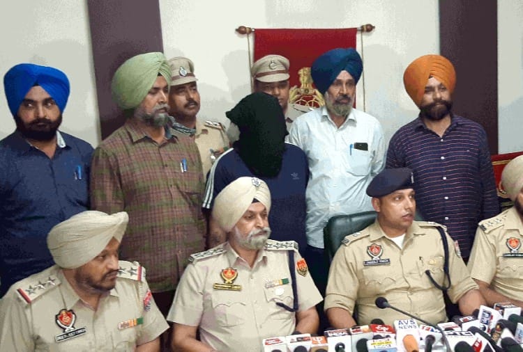 Arrested the accused who came to Amritsar to take extortion of one crore by threatening the doctor