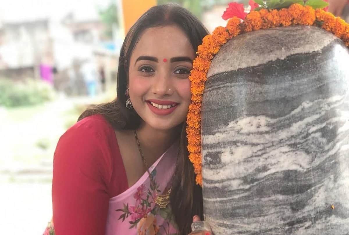 Bhojpuri: Rani Chatterjee was seen in a traditional look on the occasion of Karva Chauth look gorgeous in red saree