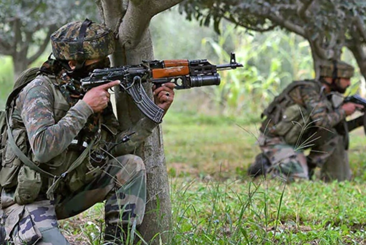 hybrid terrorist involved in labourers killing dies in anti-terror operation in Shopian