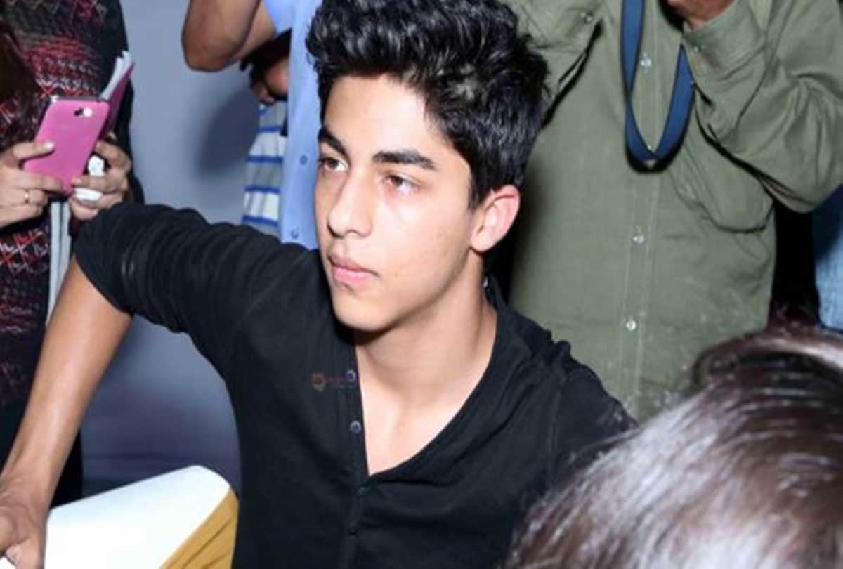 Aryan khan drugs case ncb extracting deleted whatsapp messages checking bank details