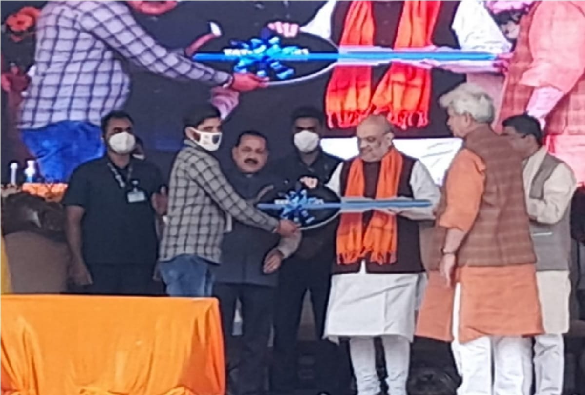 Amit Shah gave edge to Modi s mission jammu kashmir played Jammu card