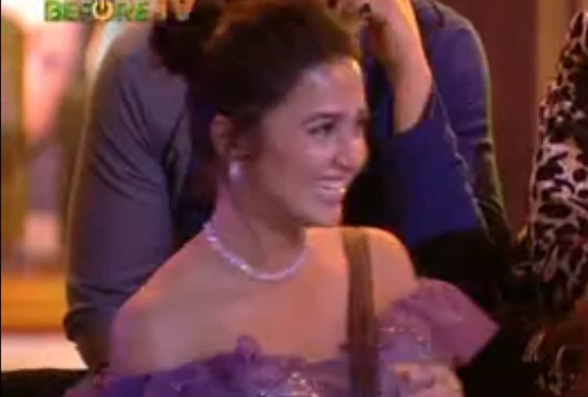 bigg boss 15 tejasswi prakash turn into kabhi khushi kabhie gham poo give marks to simba nagpal and ieshaan sehgaal