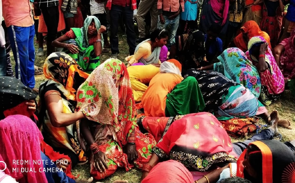 Two workers died due to earthen pot collapse, four people buried in debris