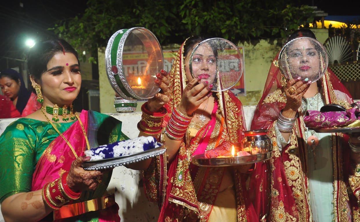 The moon was seen, sought blessings of unbroken good fortune