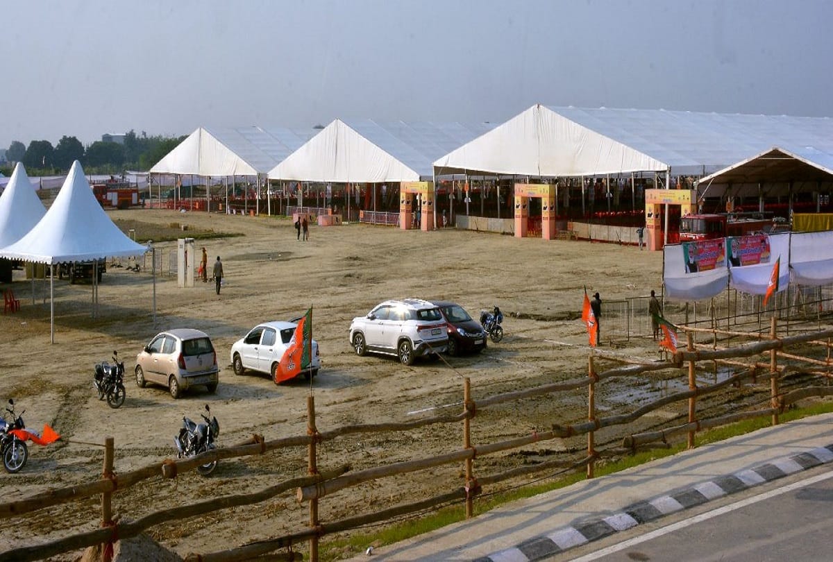 Pm modi visit varanasi five tier security cordon for Prime Minister  SPG rehearsed for dummy fleet see photos