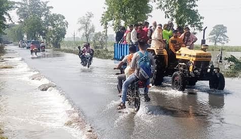 Kheri: Palia-Bhira road remained closed for big vehicles even on the fifth day