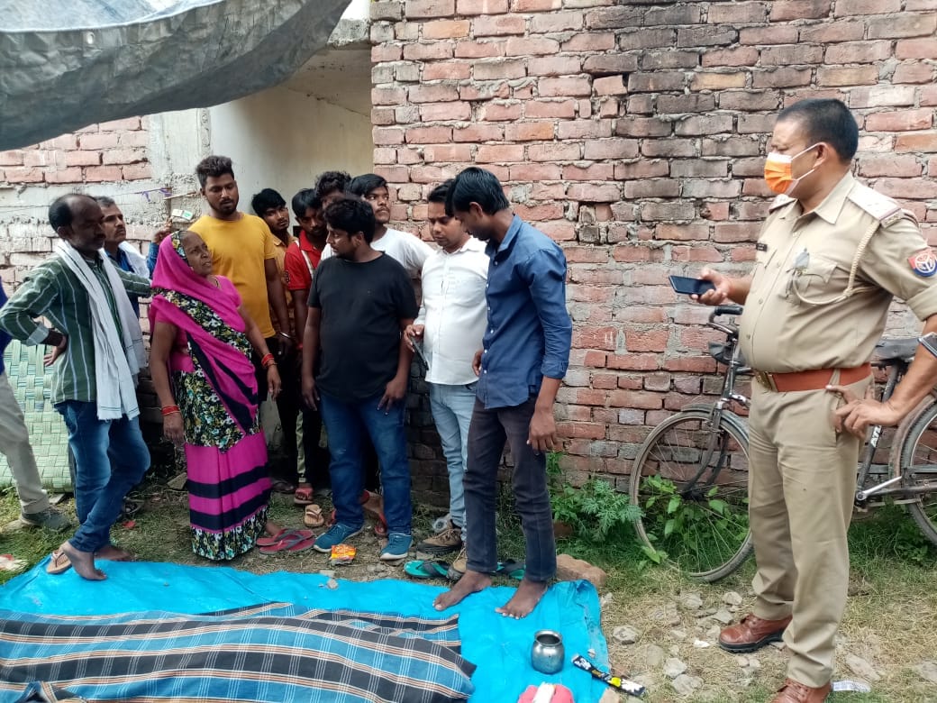 man dies under suspicious circumstances in Sarnath varanasi police interrogating wife in custody