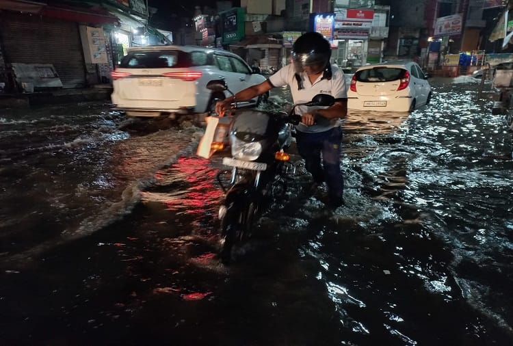 Rain and hailstorm in Haryana
