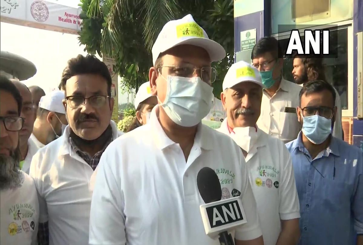 Dengue cases in Delhi are approximately equal to 2019 says Health Minister Satyendra jain