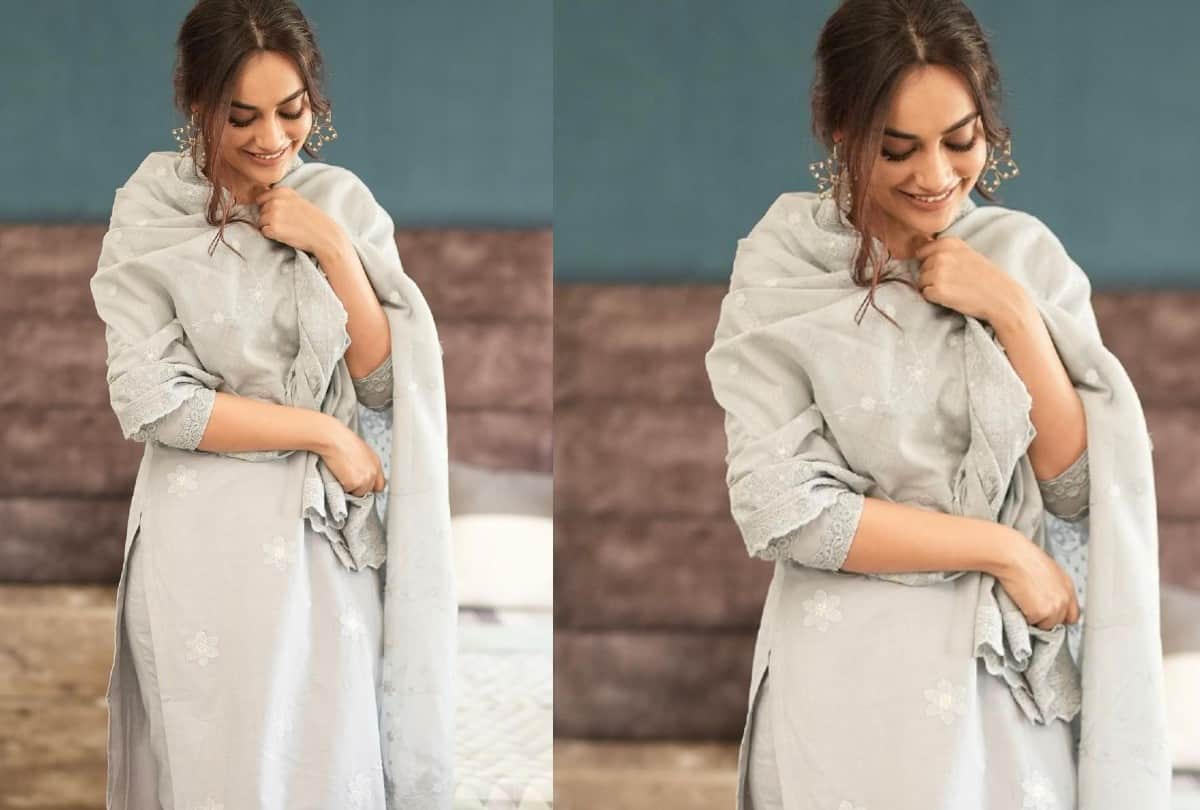 Surbhi jyoti traditional look in grey kurta set Best For diwali 2021 celebration
