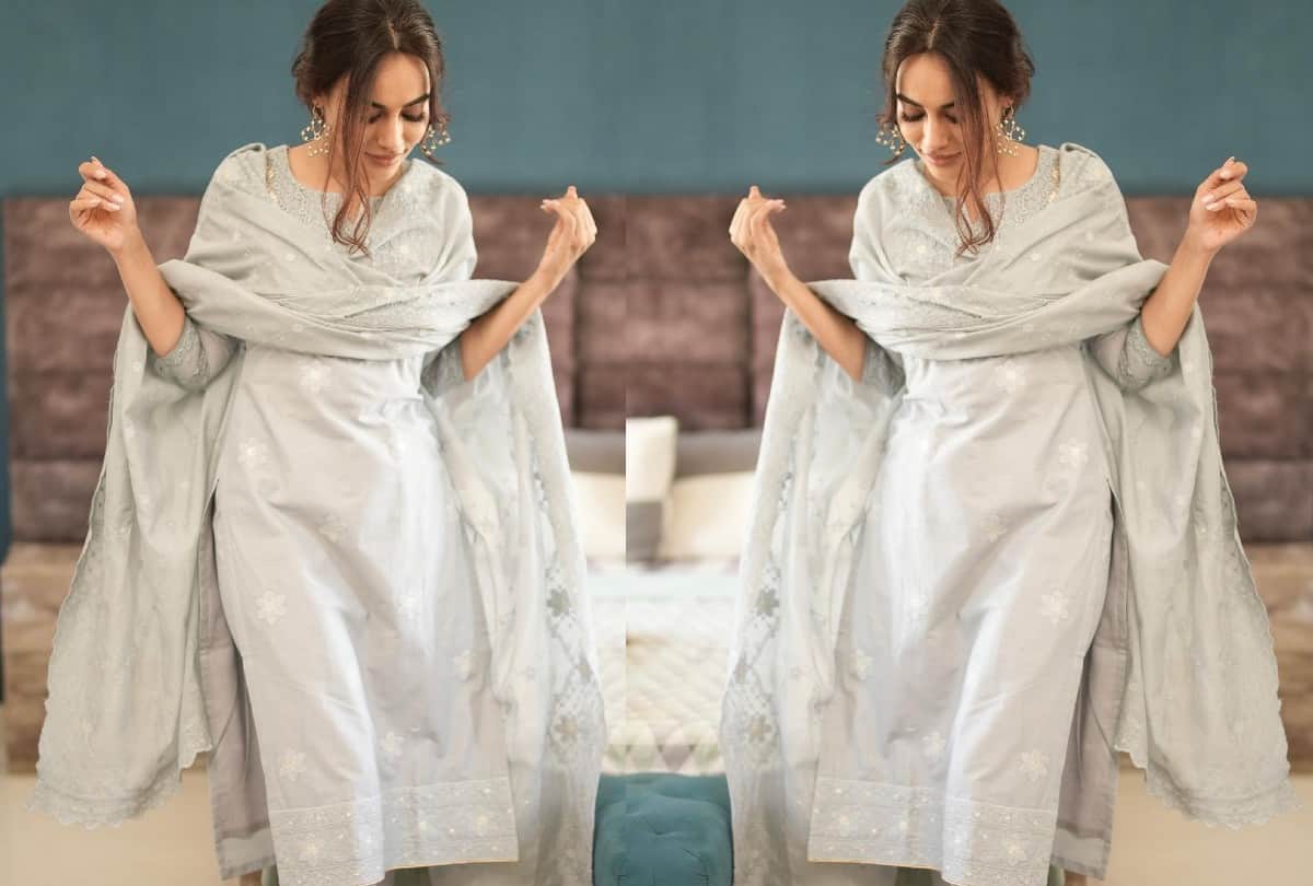 Surbhi jyoti traditional look in grey kurta set Best For diwali 2021 celebration