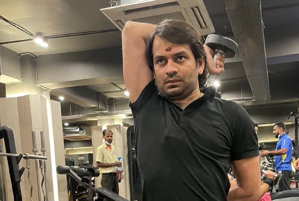 Tej pratap yadav doing workout in gym shared his pic and give special message