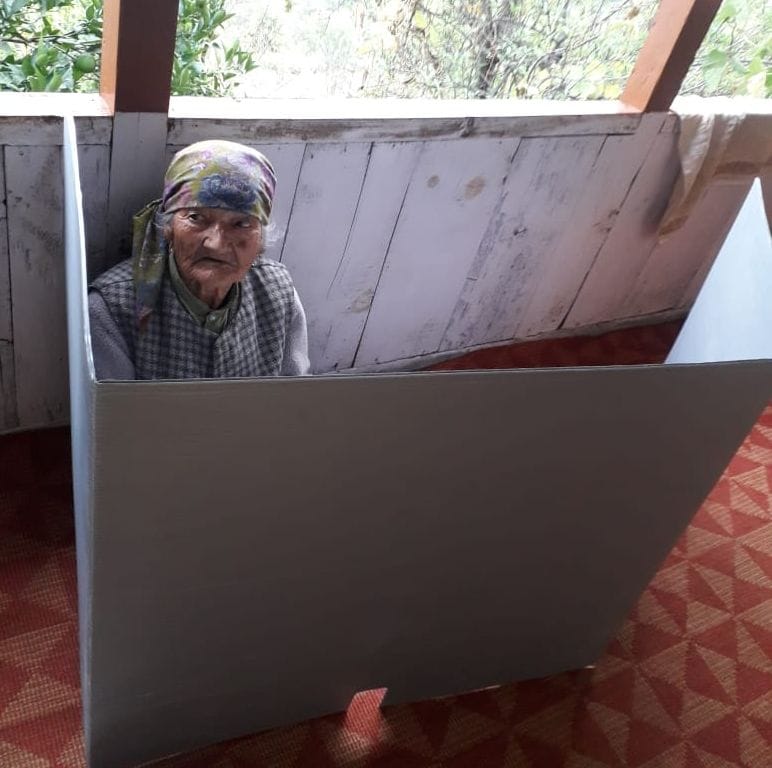 elder voter cast her vote from house in nither