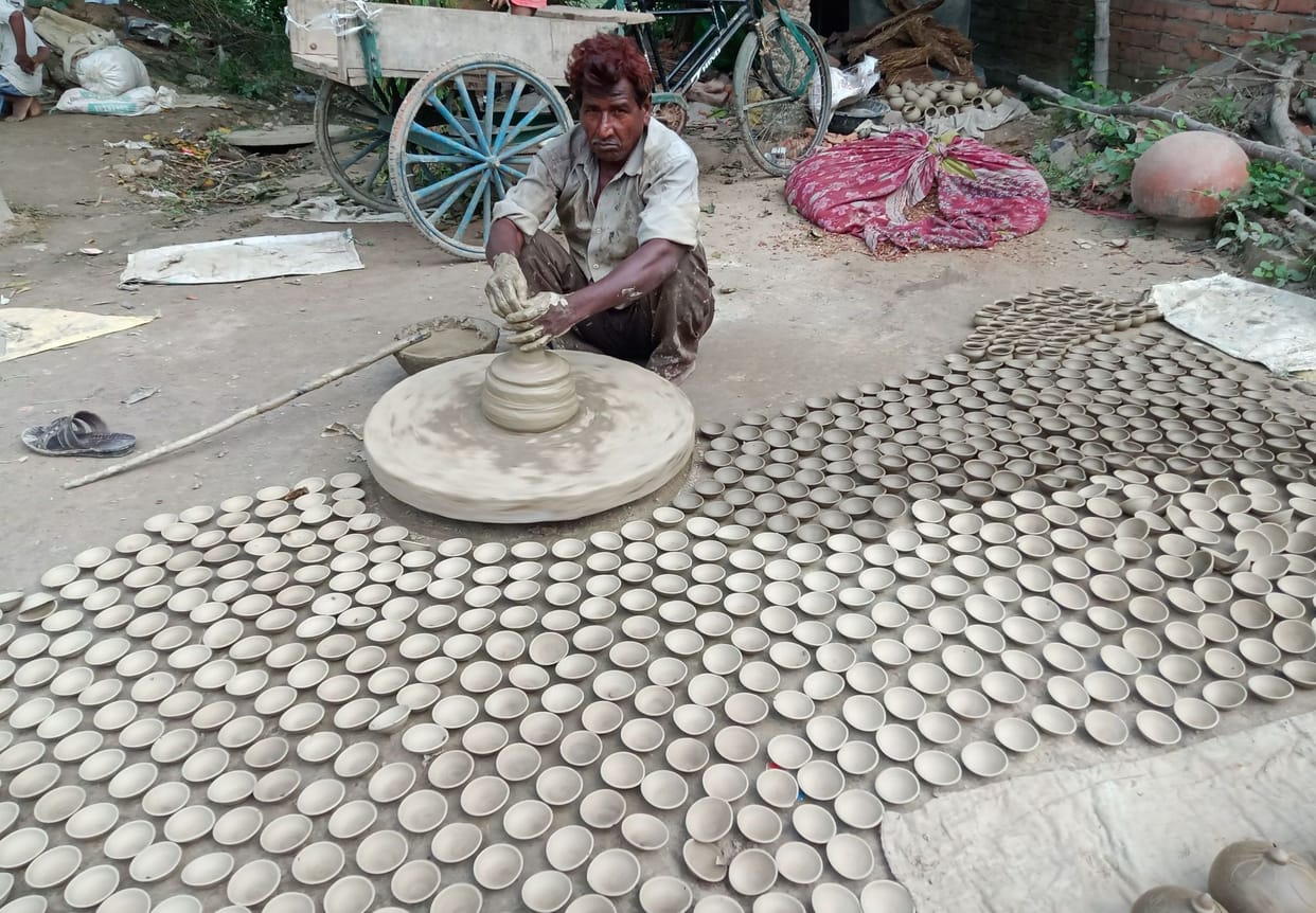 Earthen lamps left behind in inflation and modernity
