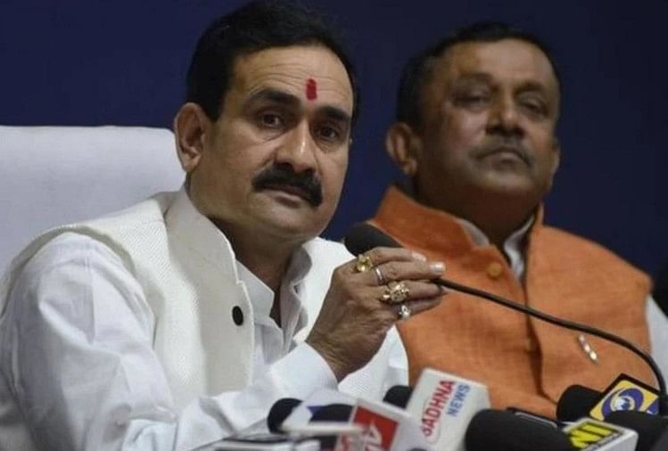 MP News: व्यापमं घोटोल की FIR पर नरोत्तम बोले- कांग्रेस के आरोपों से BJP में ना खलबली मची है ना मचेगी MP News: व्यापमं घोटोल की FIR पर नरोत्तम बोले- कांग्रेस के आरोपों से BJP में ना खलबली मची है ना मचेगी
