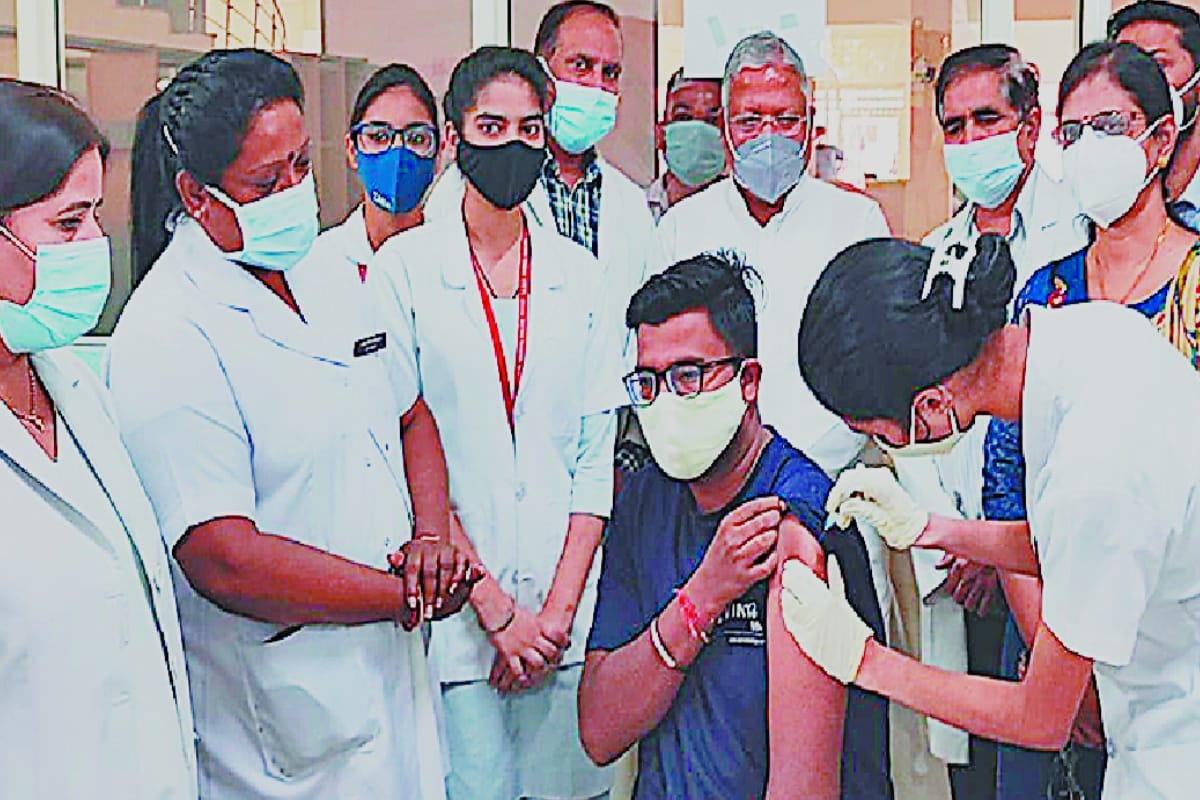 Meerut became corona free after ninteen months, the last patient recovered and reached home