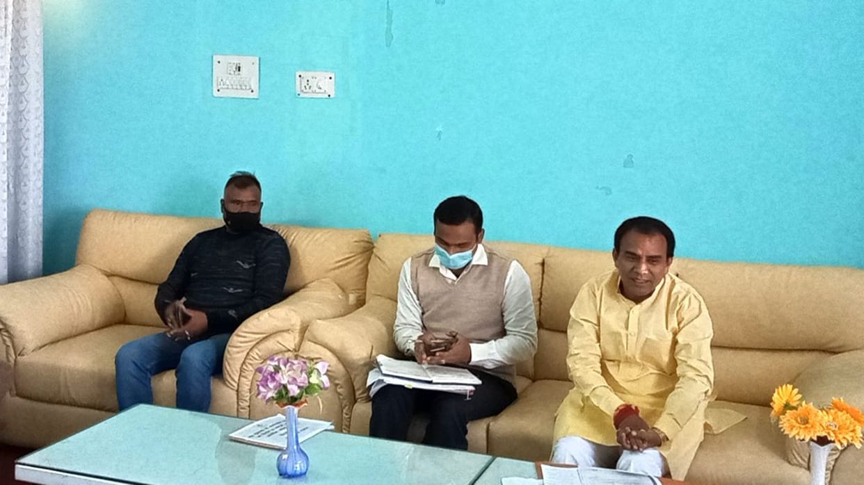 Road, electricity and drinking water system should be smooth: Dr. Dhan Singh