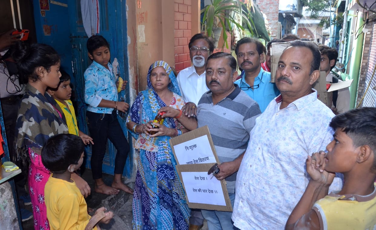 Aligarh: Traders tied mustard oil to 128 families