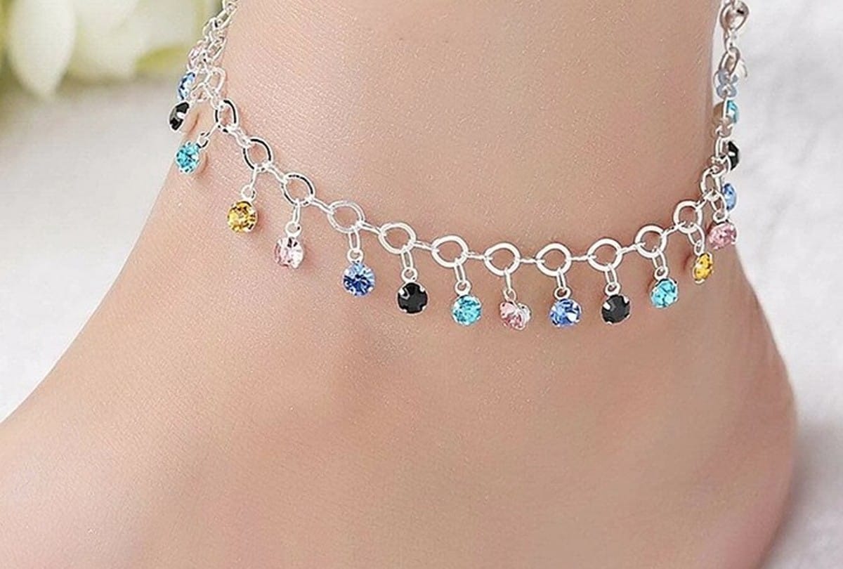 Complete your stylish look with these latest anklet designs