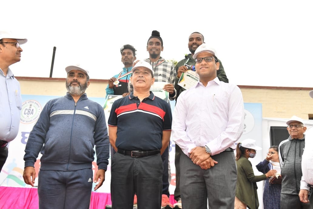 Armaan, Vanitha, Rajpal and Santosh Kumari top the mini marathon
