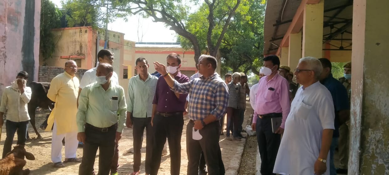 dm inspects cow protection center