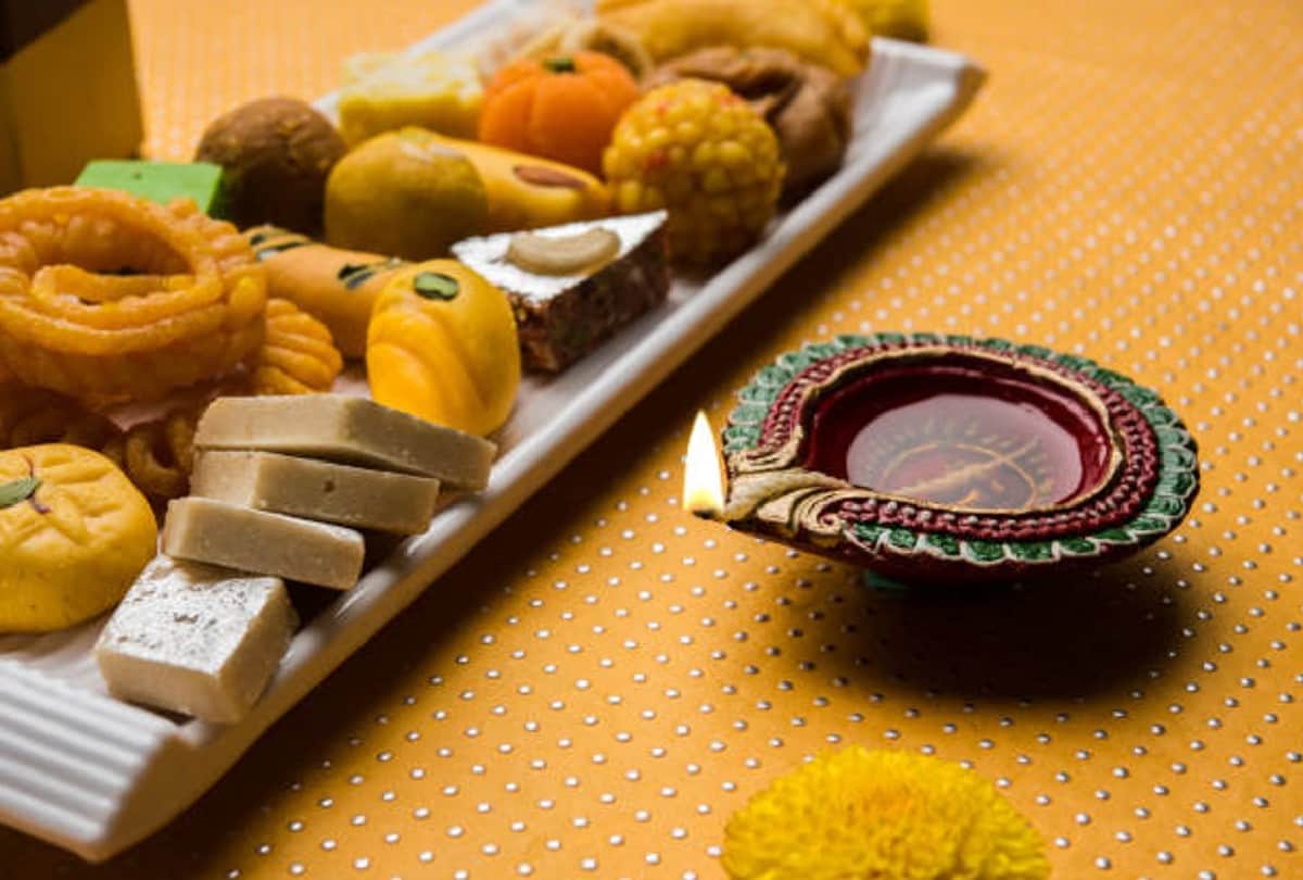 Where and How to Store Sweets for Long Period in Diwali 2022 Know Sweet Storing Tips in Hindi