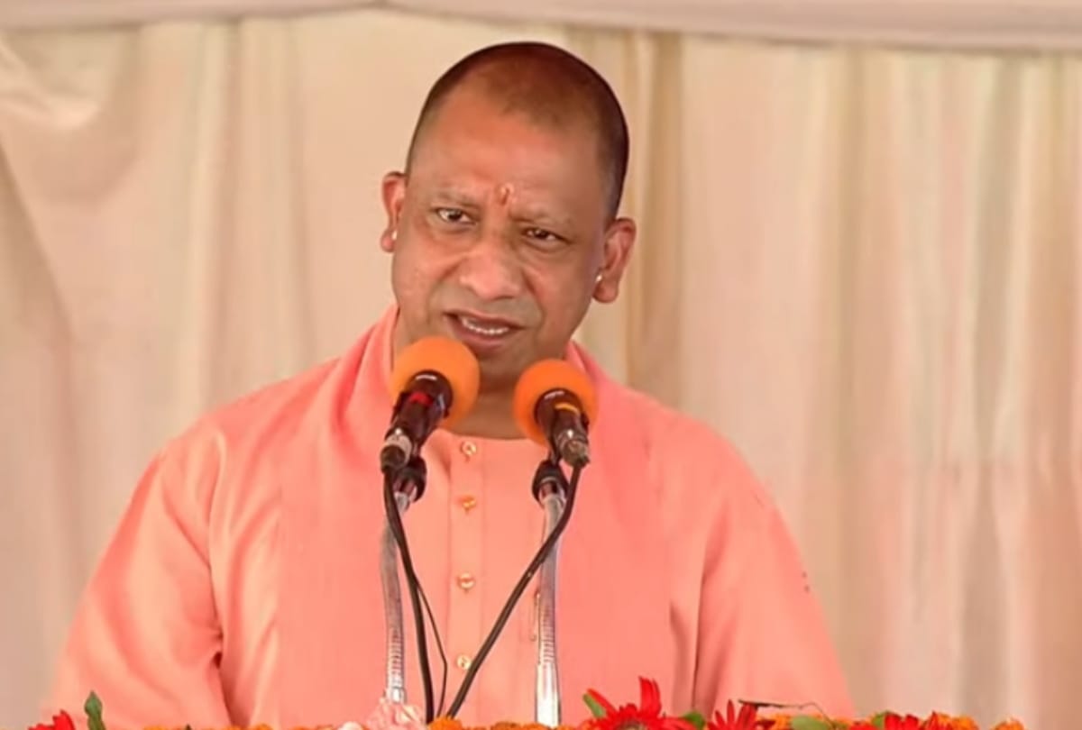 PM Modi congratulated to public in Bhojpuri for Medical college in siddharth nagar