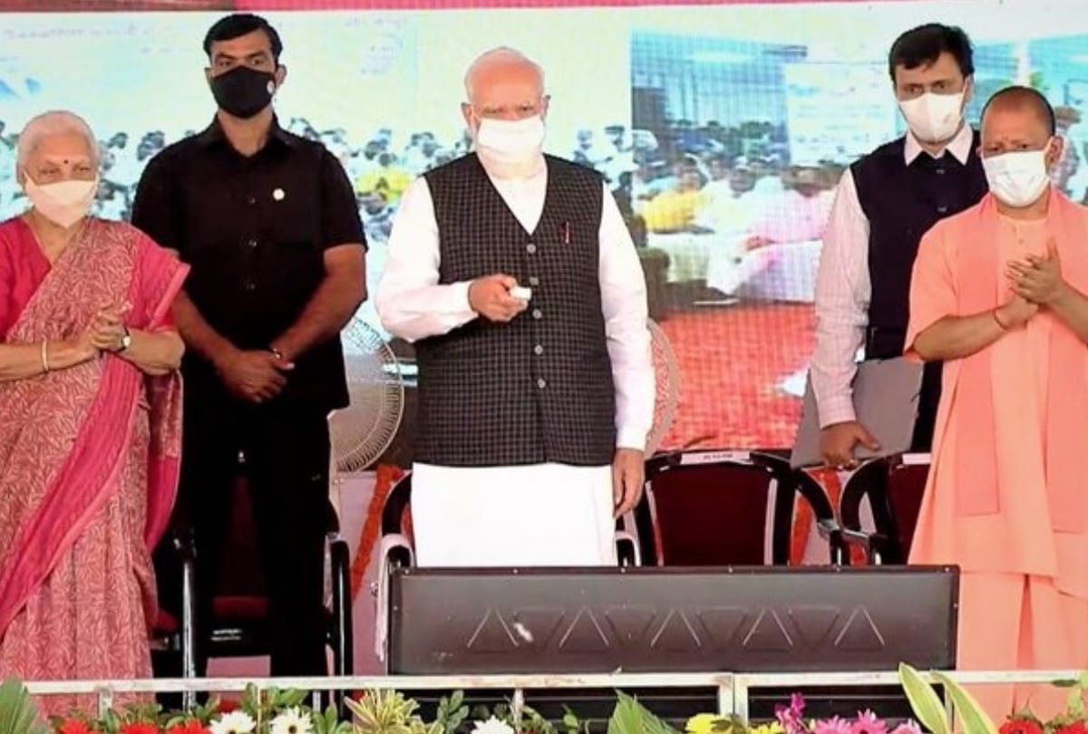 PM Modi congratulated to public in Bhojpuri for Medical college in siddharth nagar