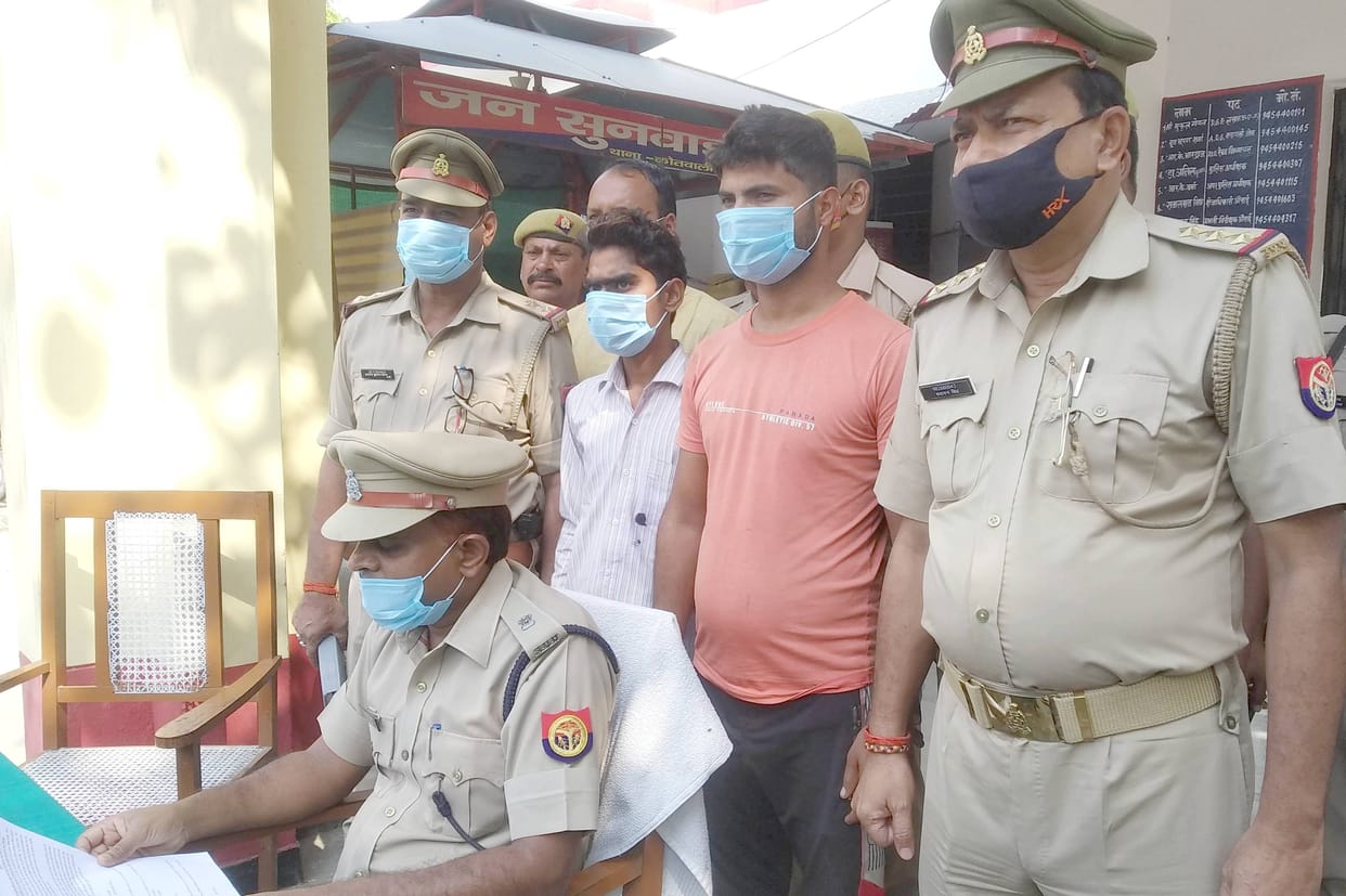Fifteen thousand cardholders picking up ration from two places
