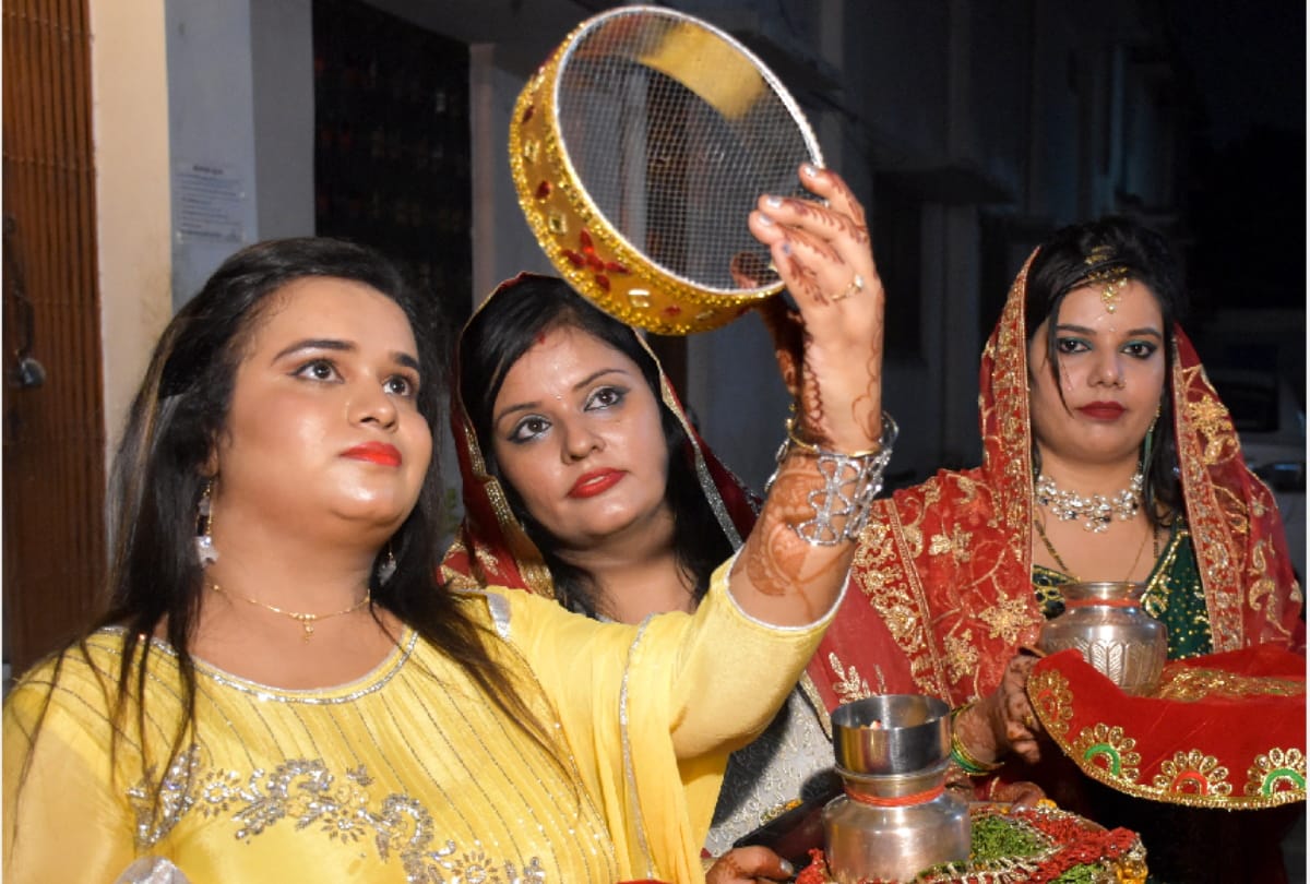 Karwa Chauth Time 2023 Puja Muhurat How to Open Karwachauth Fast If Moon Is Not Visible